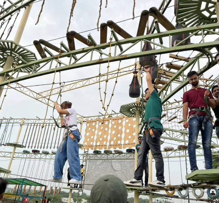 Double layer rope course