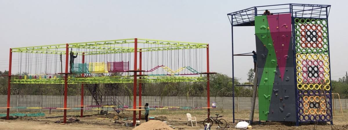 Rope course manufacturer